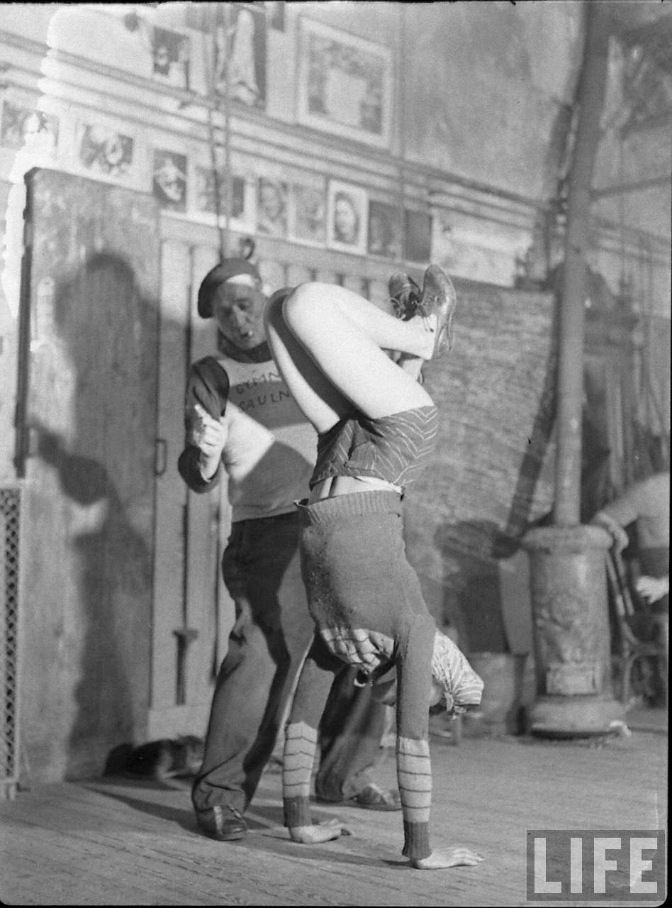 Gymnase Saulnier, School for Acrobats