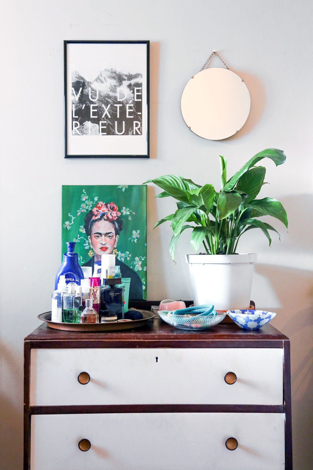 These Walls // Miss Moss shares bits of her apartment